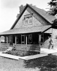 Click to enlarge Salmon Lodge